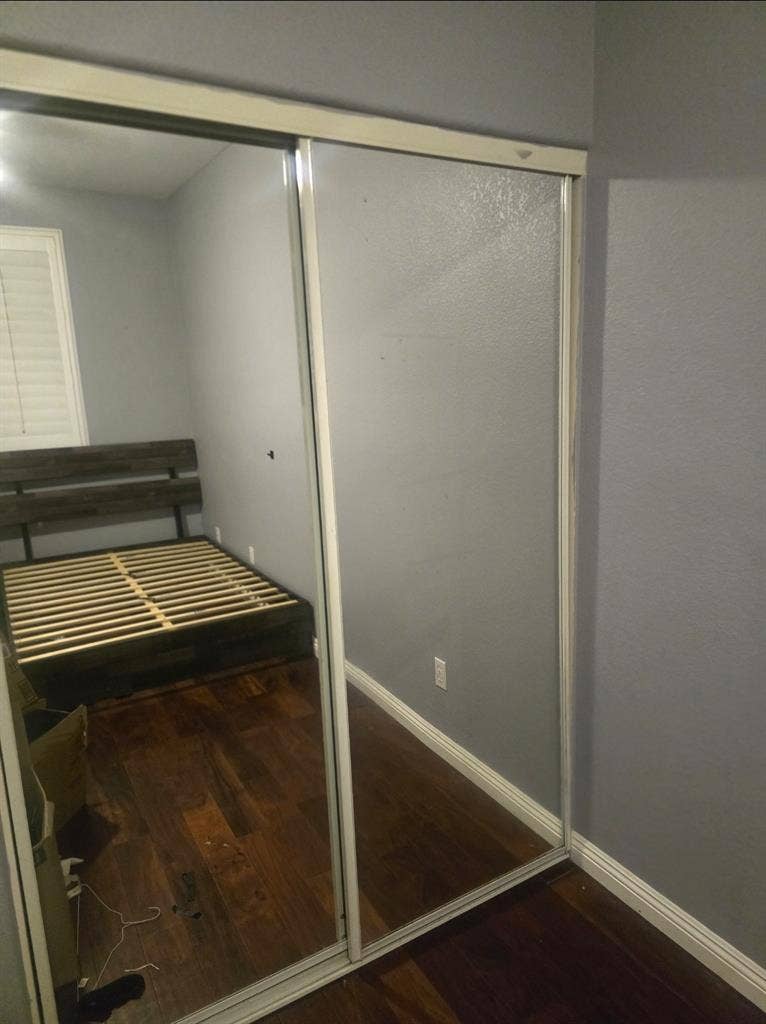 Bedroom in Big house LGTBQ wanted