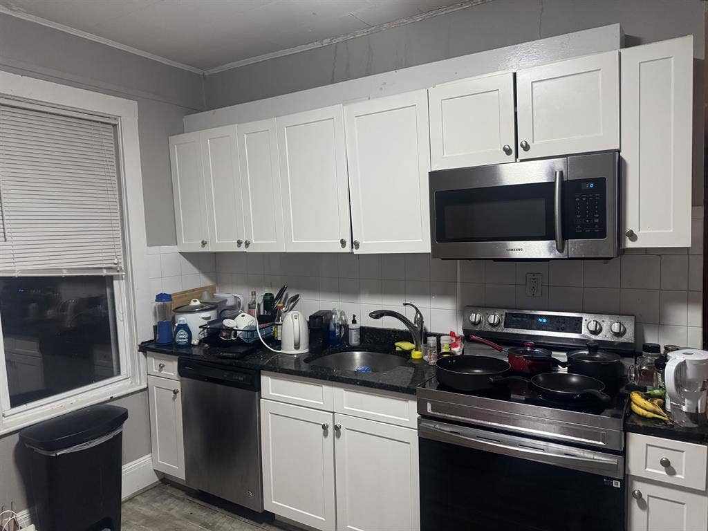 Room Availble for sublease Allston!