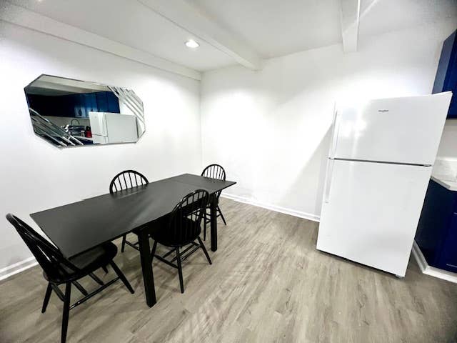 HUGE Room for Rent shared bathroom