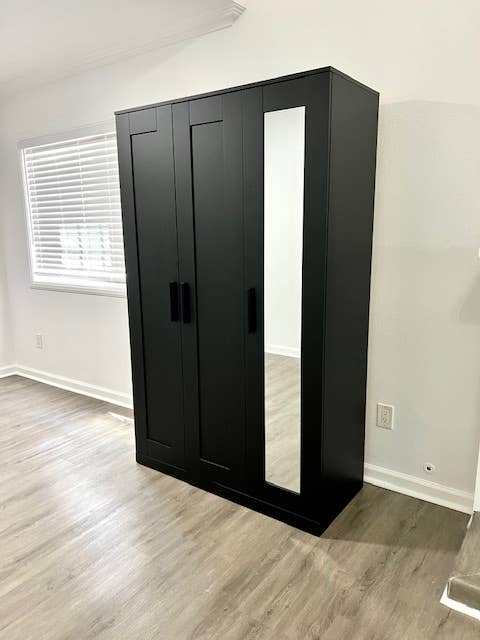 HUGE Room for Rent shared bathroom