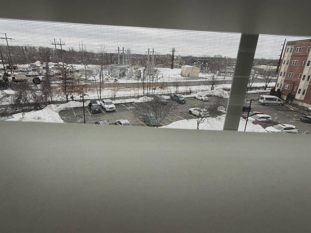 2 Bedroom, 2 Bath, Offstreet park