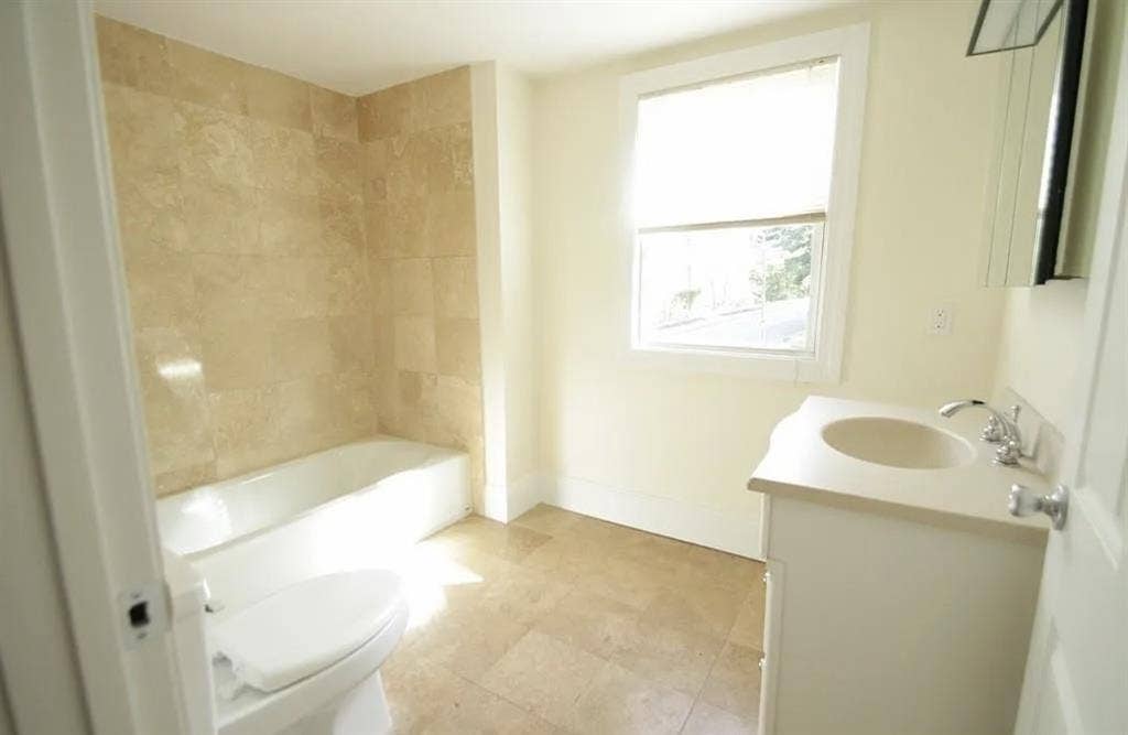 Private Room for rent.
