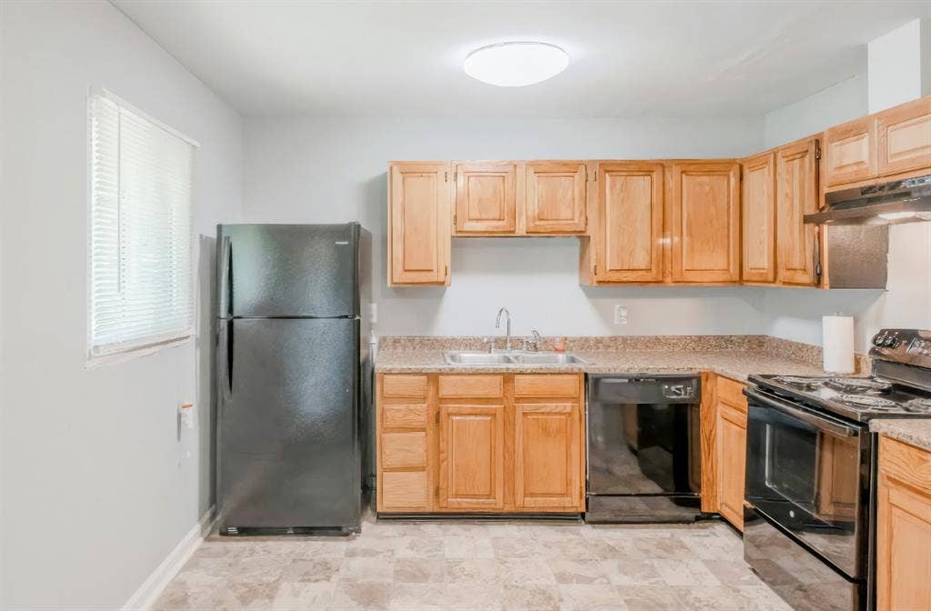 6 BR in Decatur