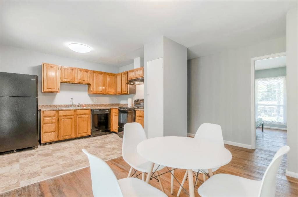 6 BR in Decatur