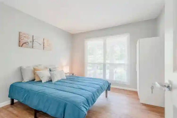6 BR in Decatur