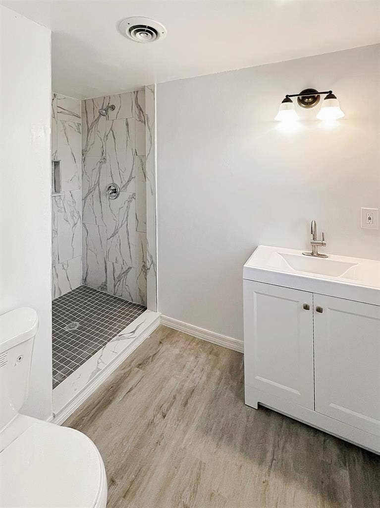 6 BR in Jacksonville