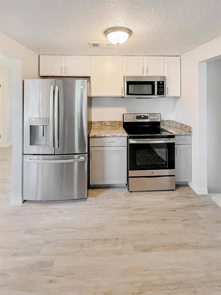 6 BR in Jacksonville