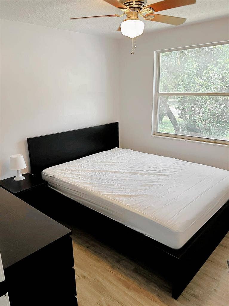6 BR in Jacksonville