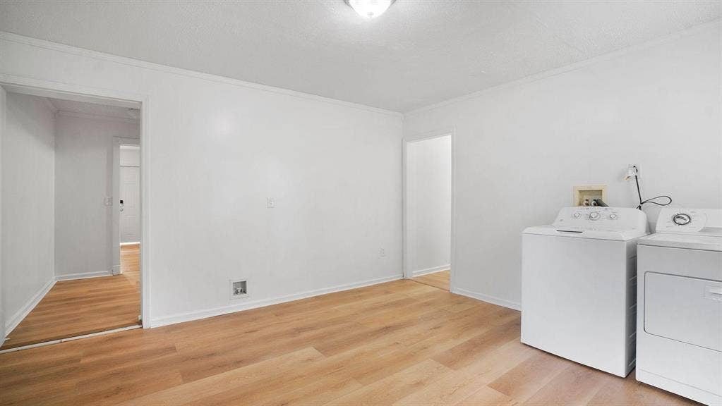 7 BR in Forest Park