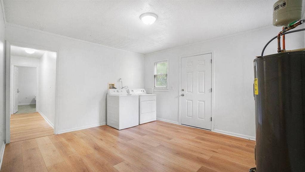 7 BR in Forest Park