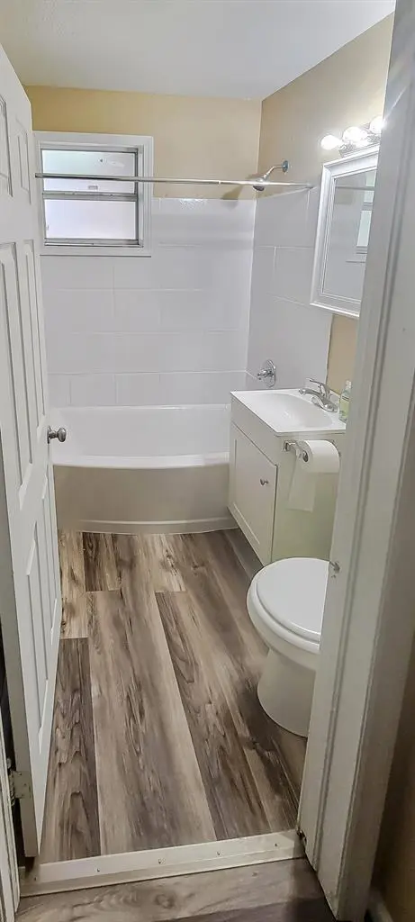 6 BR in Jacksonville
