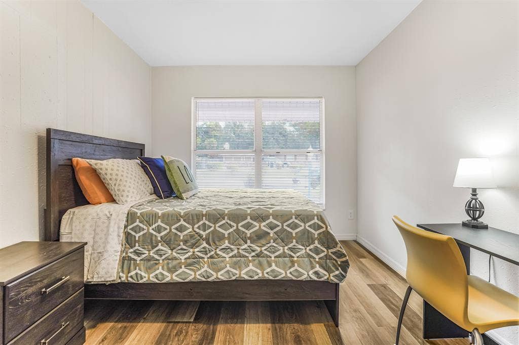9 BR in Jacksonville