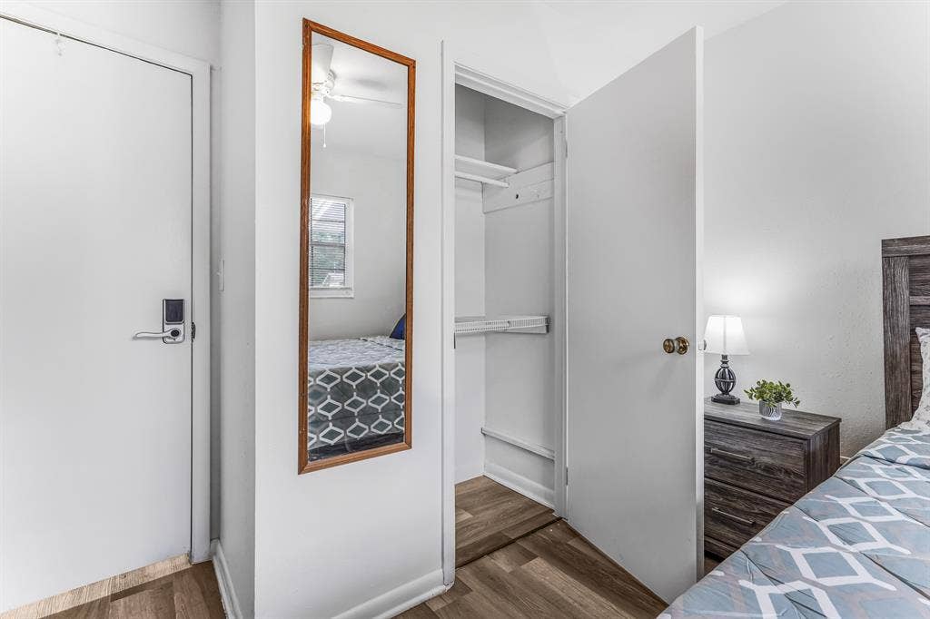 9 BR in Jacksonville