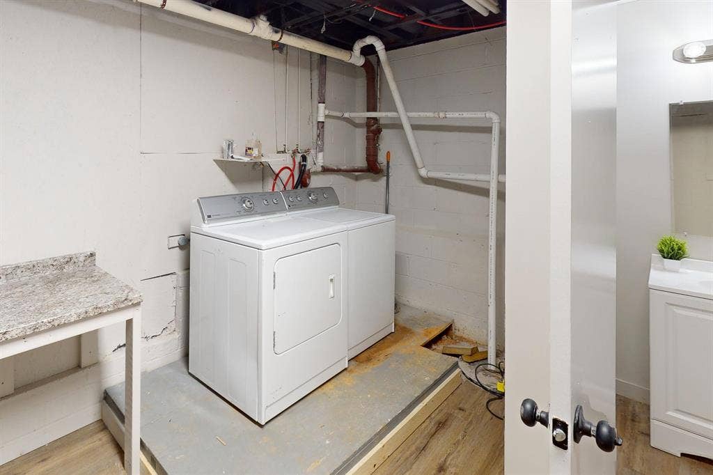 10 BR in Marietta