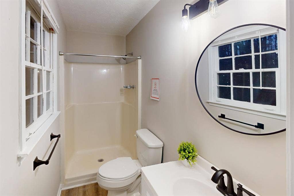 10 BR in Marietta