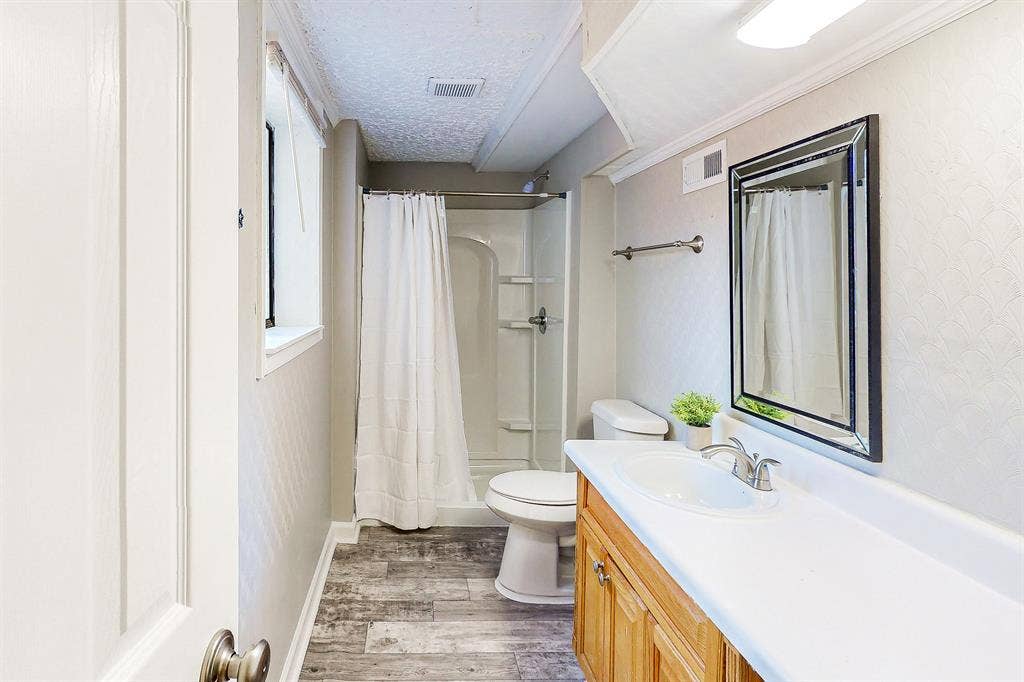 9 BR in Ellenwood