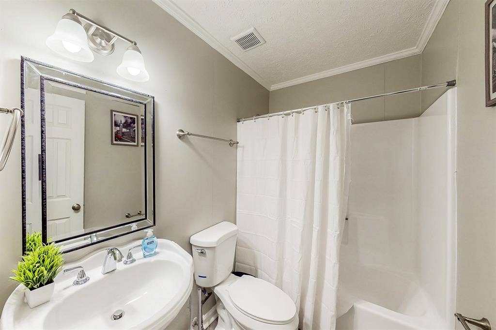 9 BR in Ellenwood