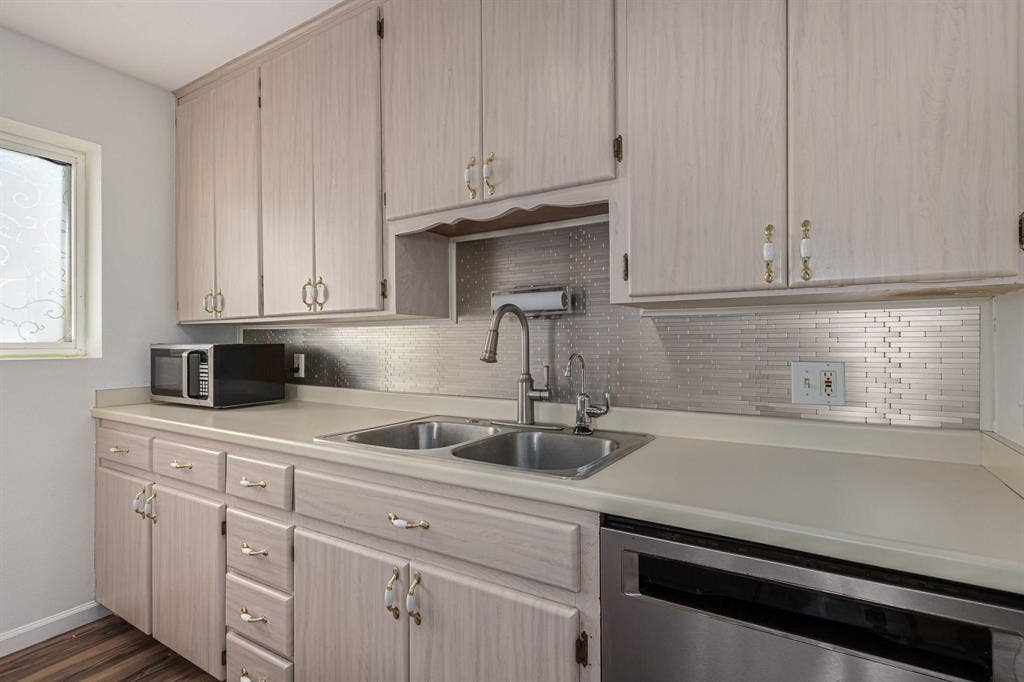 8 BR in Mesa