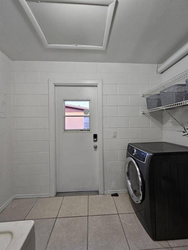 4 BR in Orlando