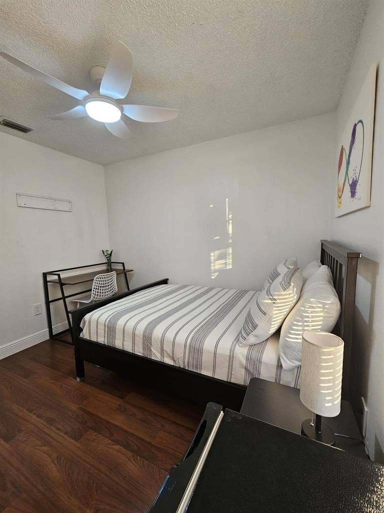 4 BR in Orlando