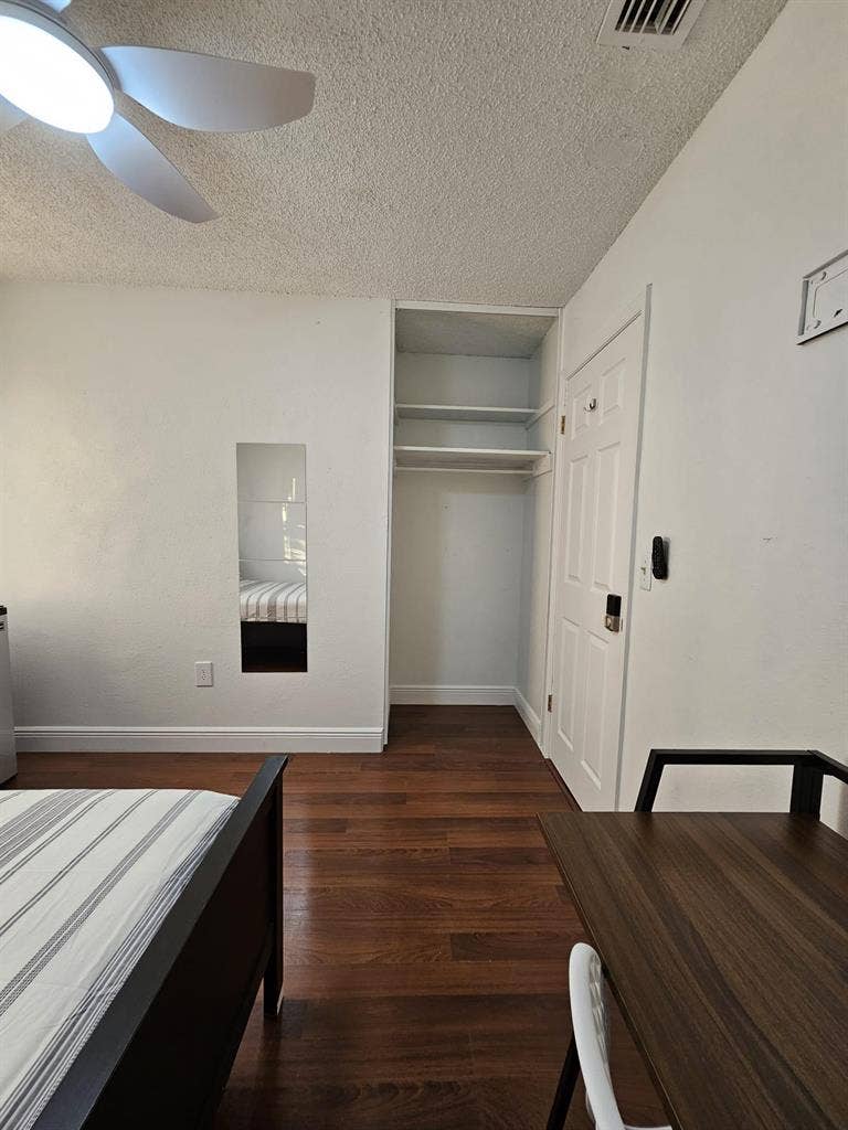 4 BR in Orlando
