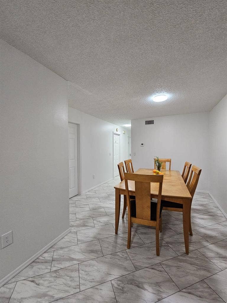 4 BR in Orlando