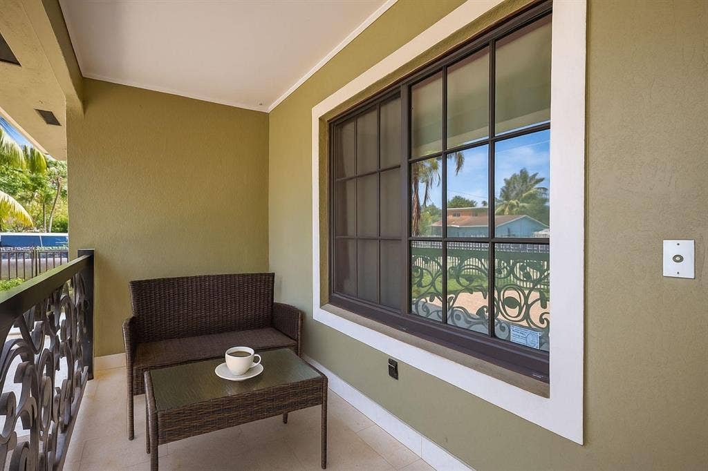 4 BR in Miami