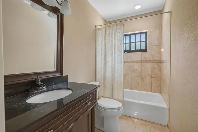 4 BR in Miami