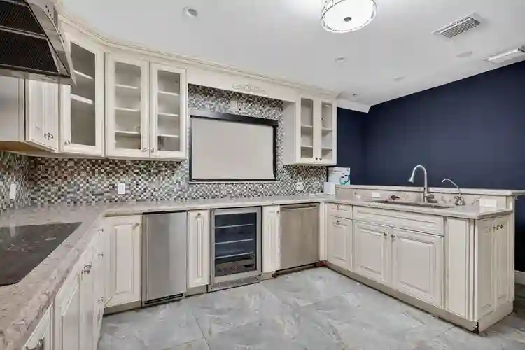 4 BR in Miami
