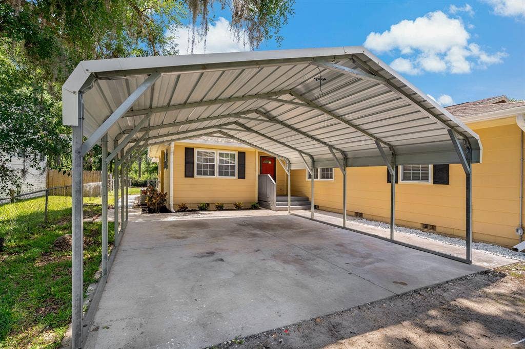 4 BR in Zephyrhills