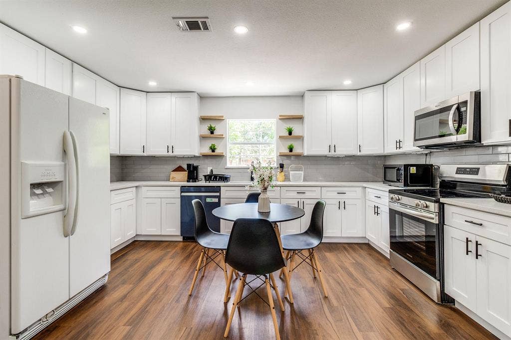 9 BR in Dallas