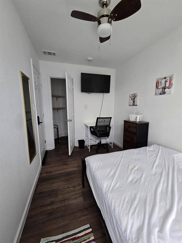 9 BR in Dallas