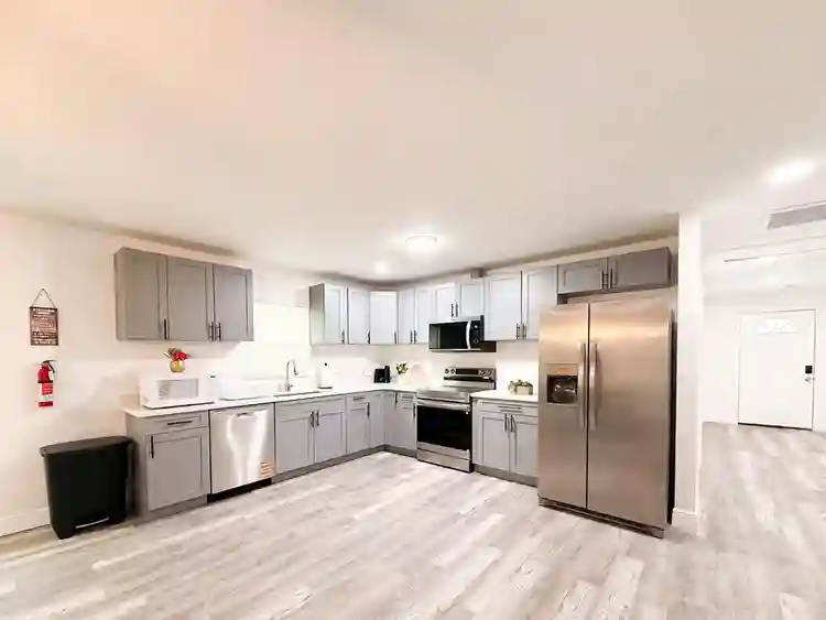 7 BR in Tampa