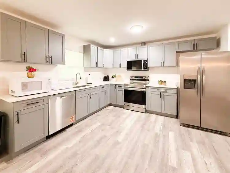 7 BR in Tampa