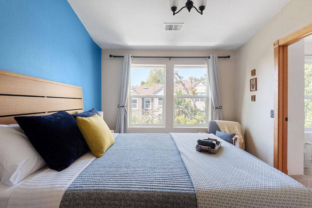 3 BR in Portland