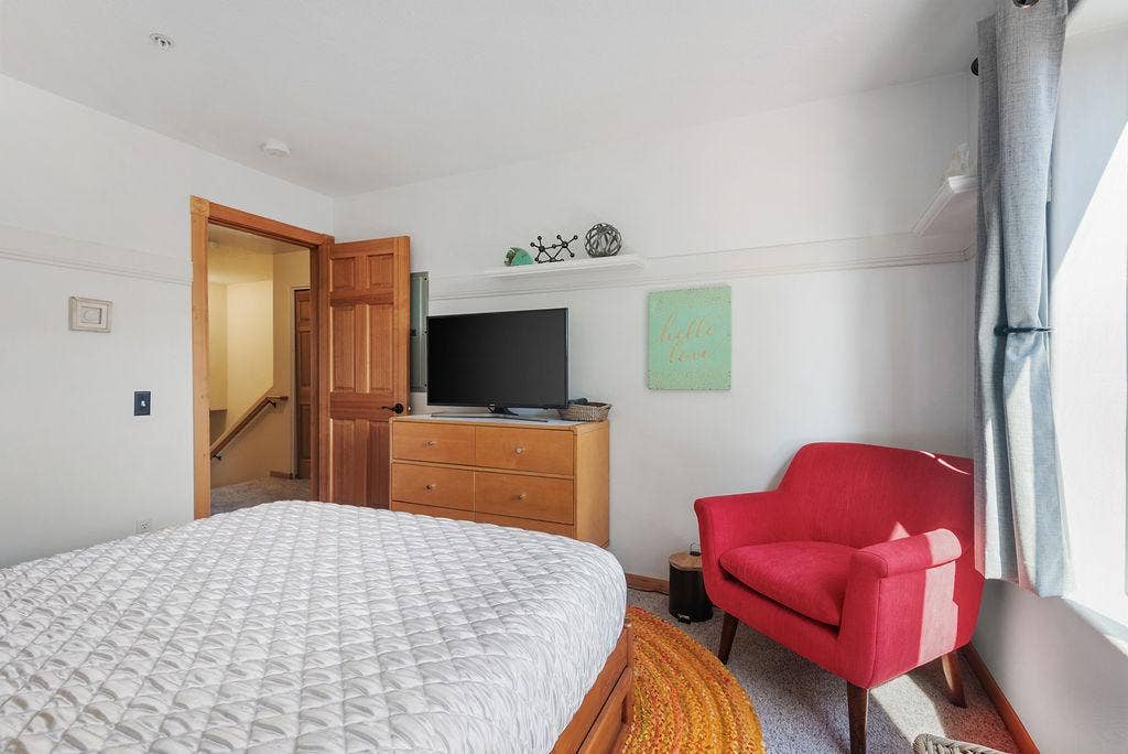 3 BR in Portland