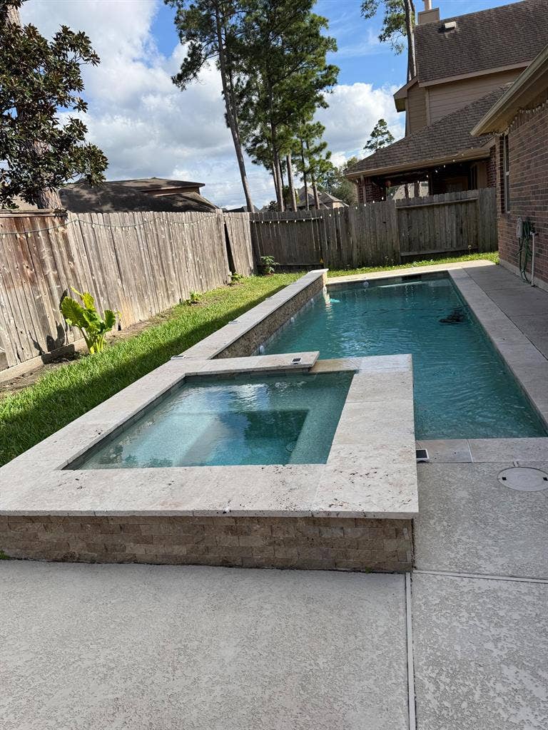 3 BR in Humble
