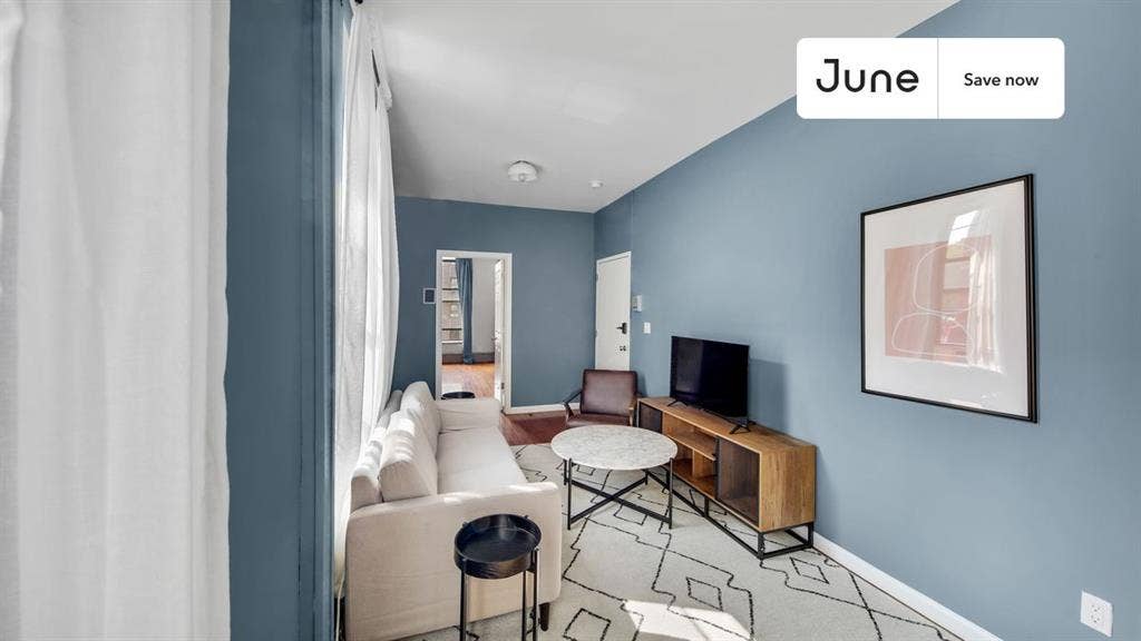 2 BR in New York City
