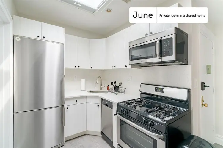 2 BR in New York City