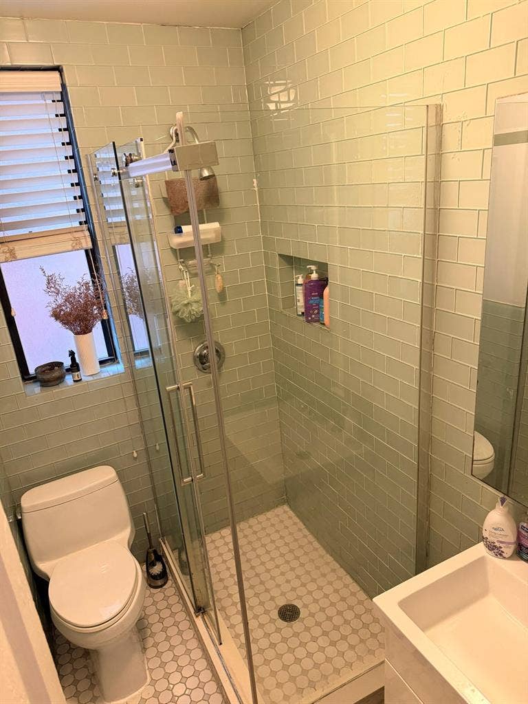 Spacious Room in the Bronx