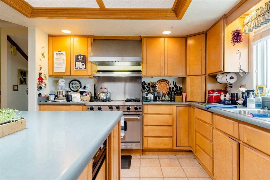 Queens Cove w private Bathroom