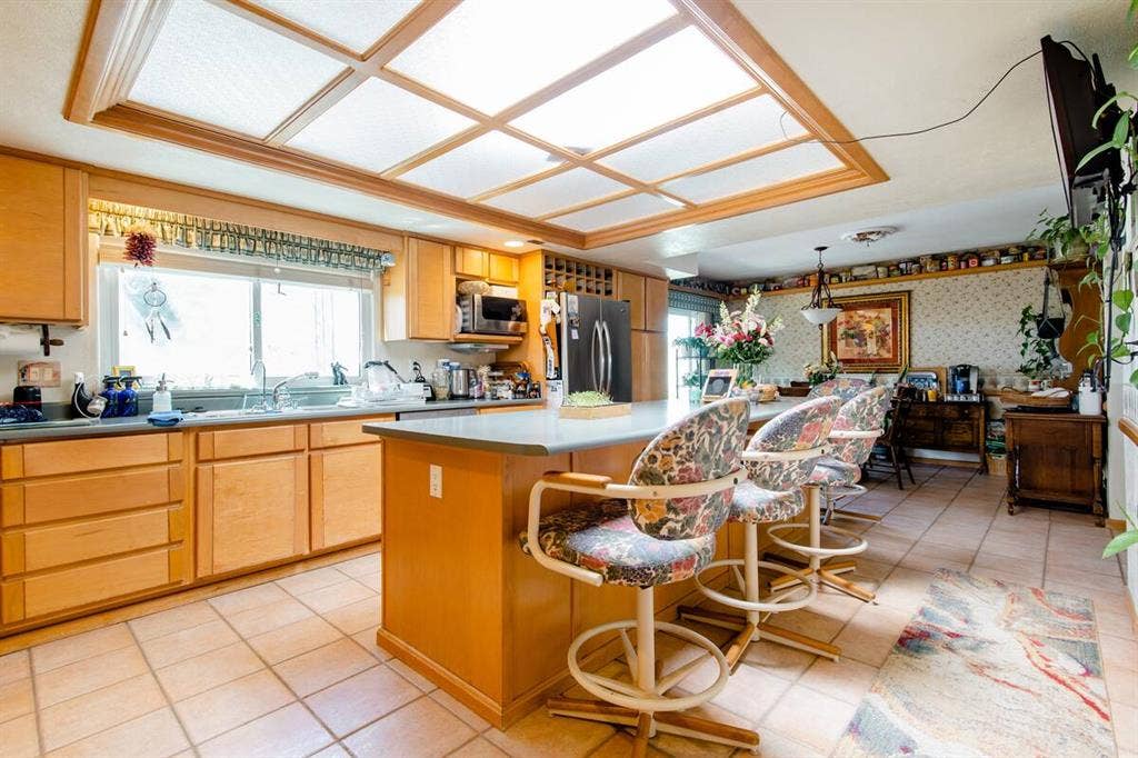 Queens Cove w private Bathroom