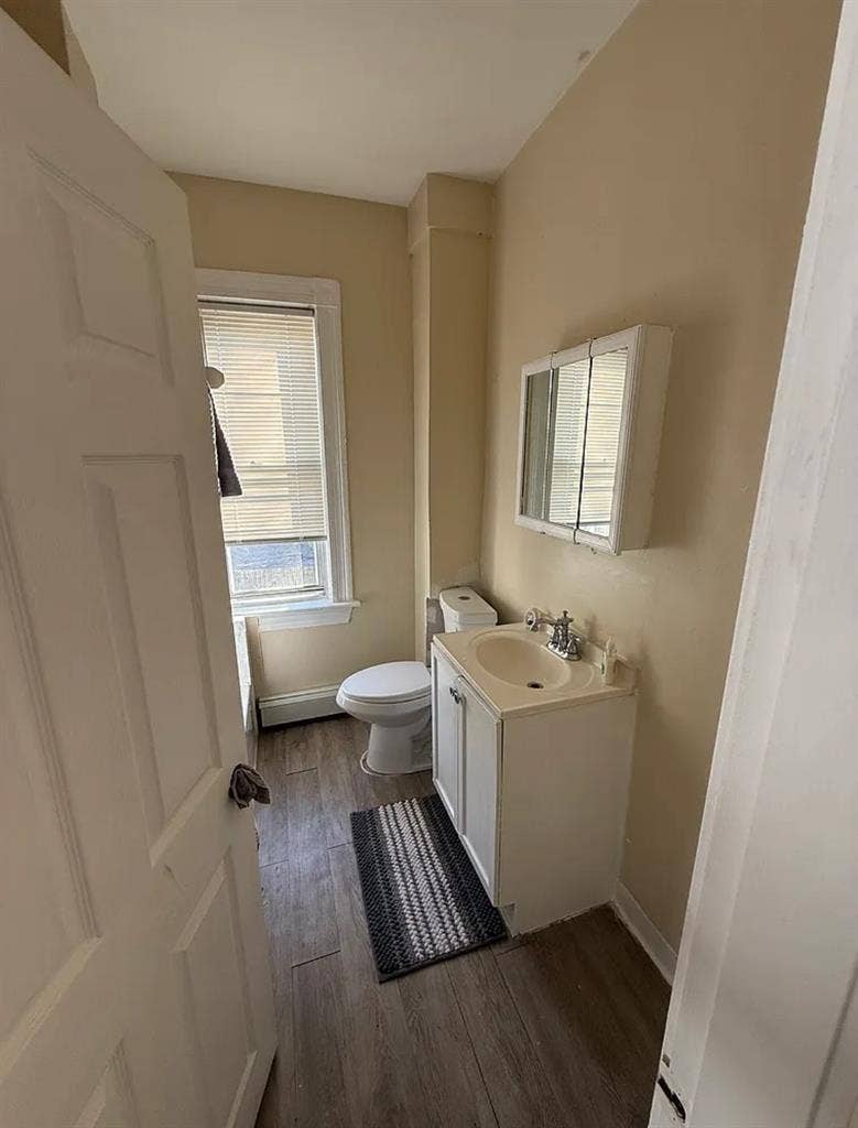 2Bed 1Bath Apartment For Rent