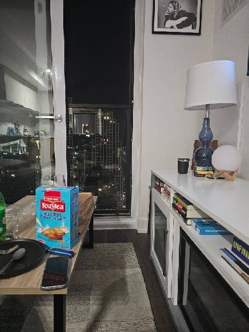 Looking for short term Roommate