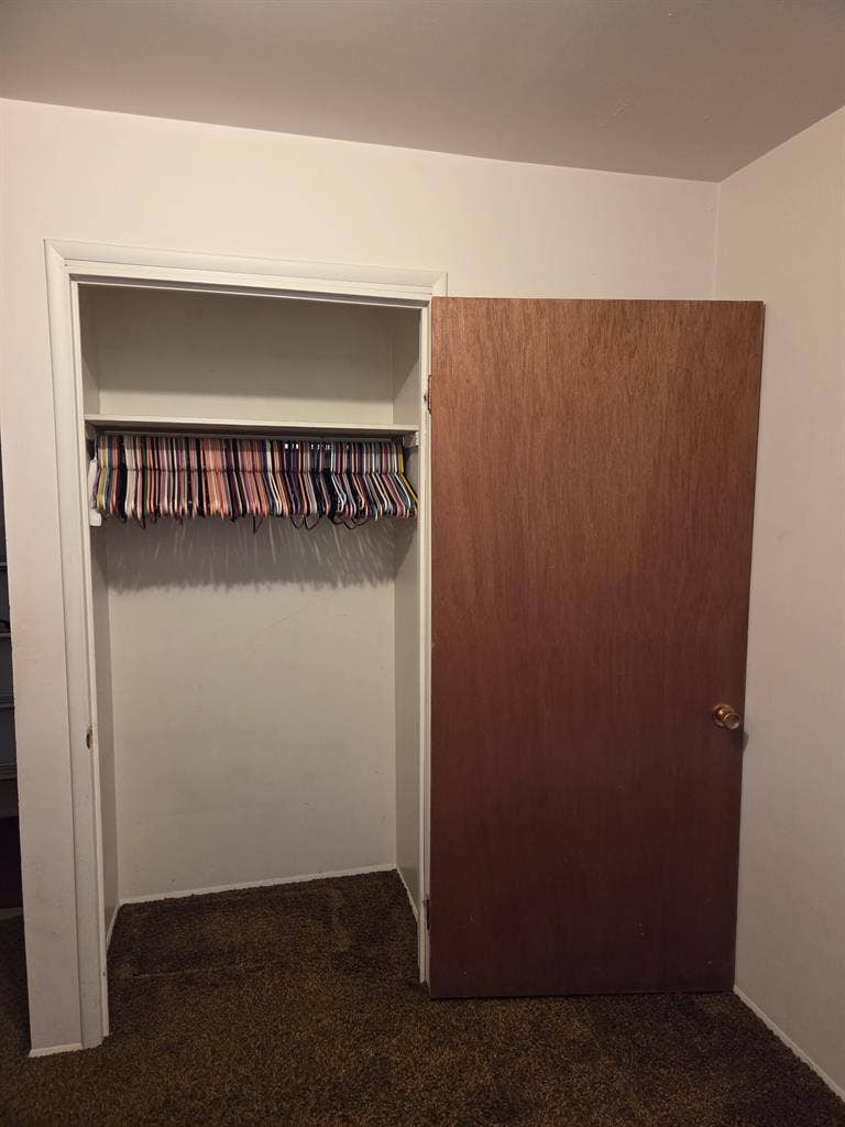 ROOMMATE WANTED