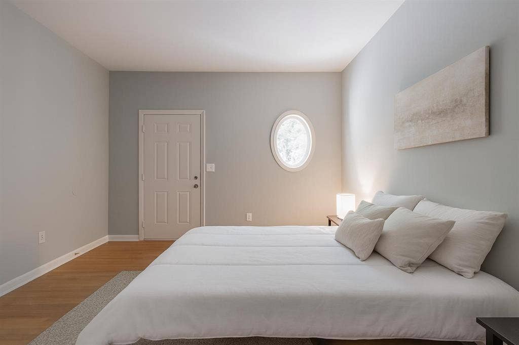 9 BR in Atlanta