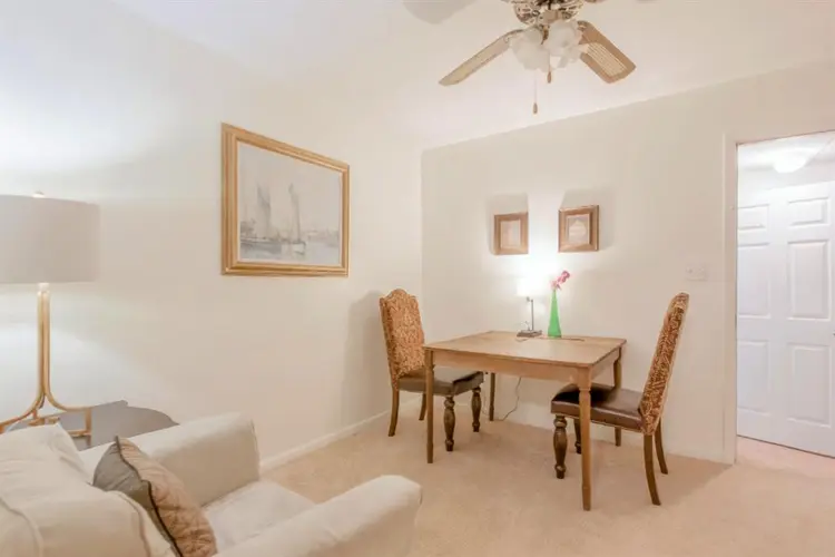 8 BR in Decatur