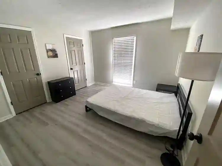 9 BR in Norcross
