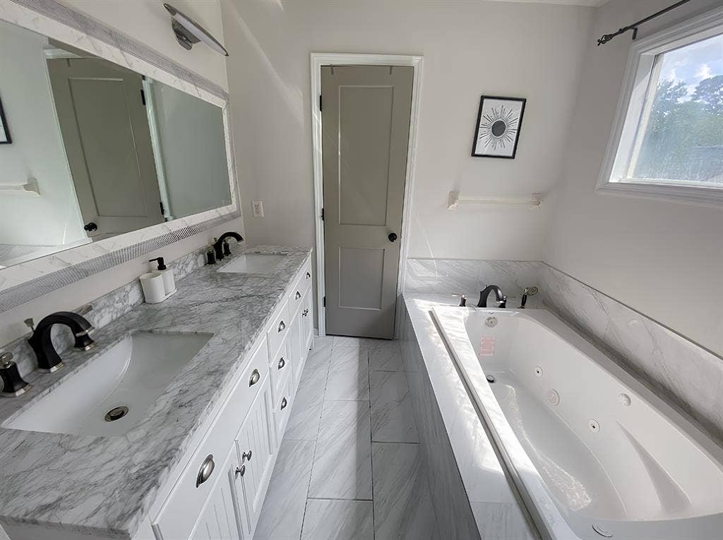 9 BR in Norcross