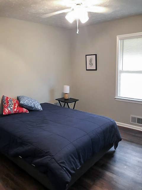 7 BR in Austell